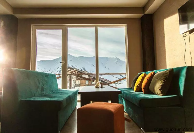 نشیمن هتل دوناتا